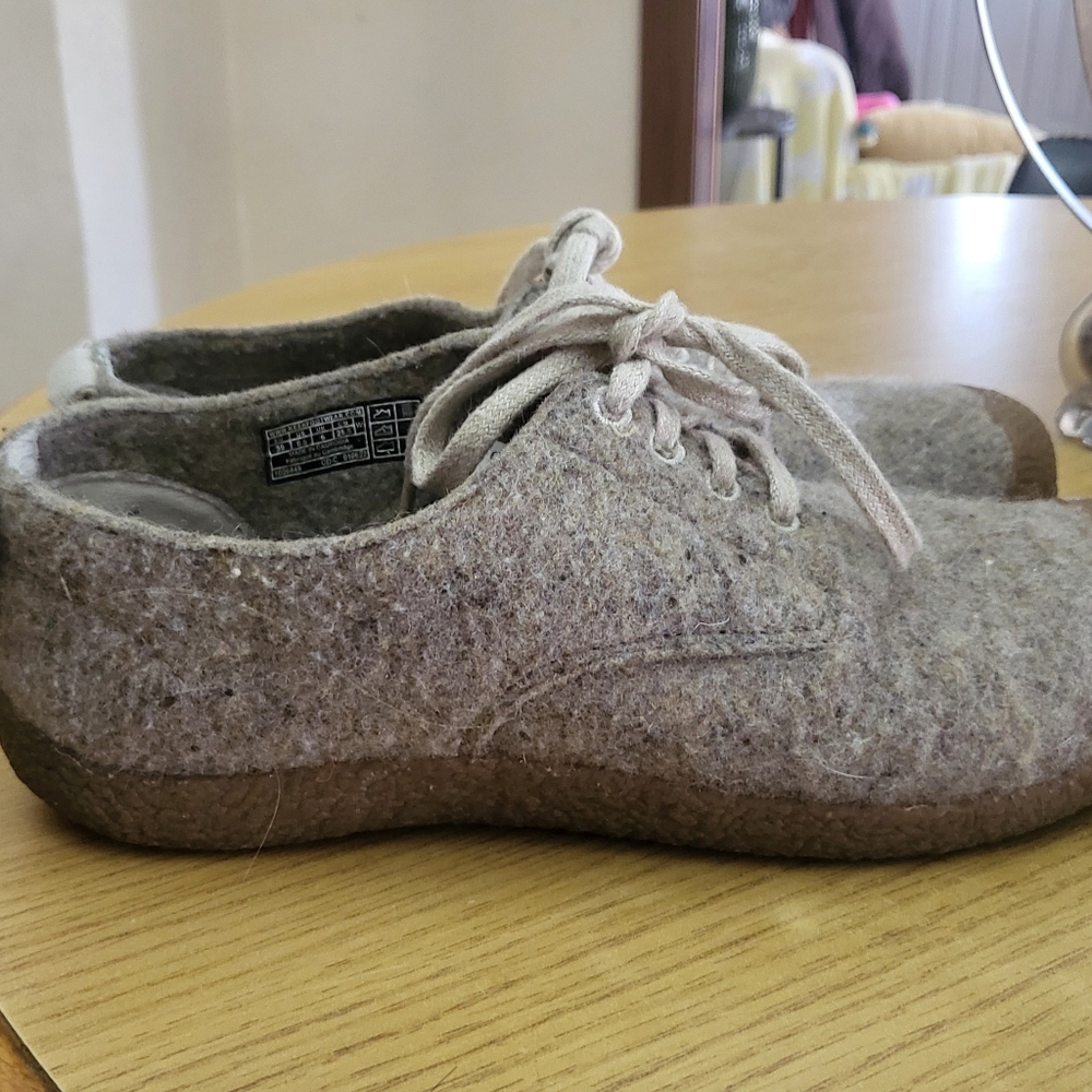 Keen Mosey Derby Felt Shoes - Picture 2 of 6